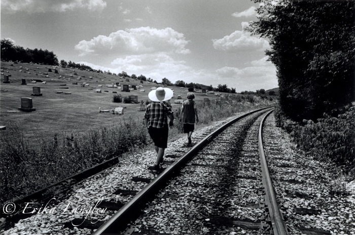 Annie and Vera on tracks, 1988.jpg