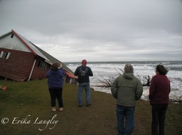 Red house watchers, 11-26-11, Washaway Beach